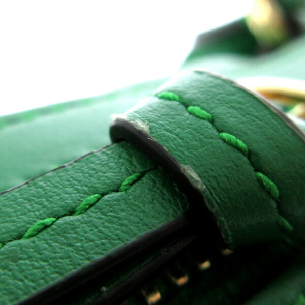 37817694 12 Gucci GG Matelasse Handbag Leather Green