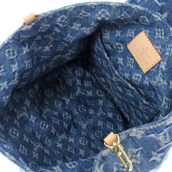 37925744 6 Louis Vuitton Venice Rucksack Denim Blue