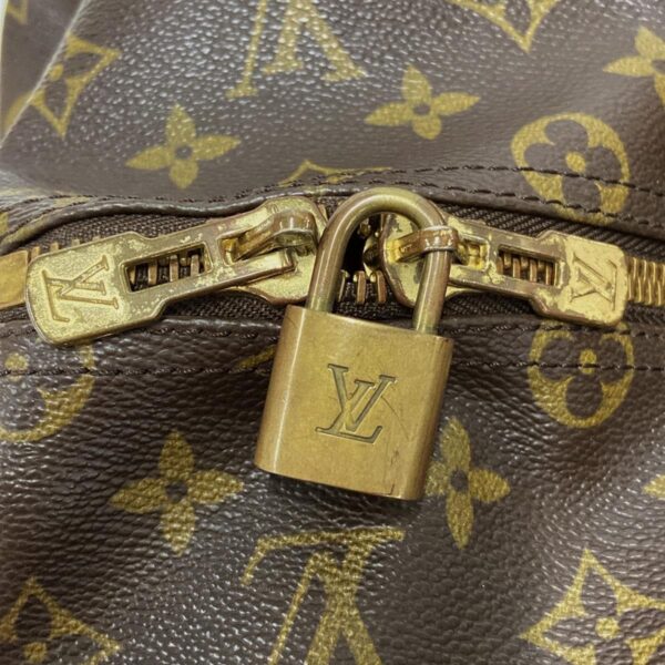 37953044 17 Louis Vuitton Keepall 50 Bag