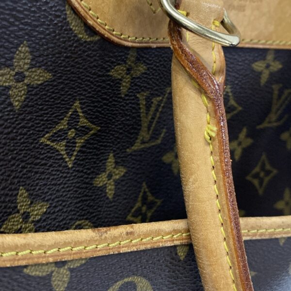 37961188 20 Louis Vuitton Deauville Handbag