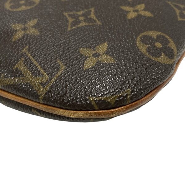 37973517 7 Louis Vuitton Pochette Bossfall Shoulder Bag Monogram Canvas