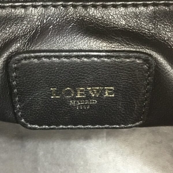 37979415 8 Loewe Amazona 28 Handbag Leather Bronze