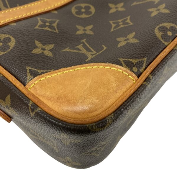 37982554 7 Louis Vuitton Trocadero 27 Shoulder Bag