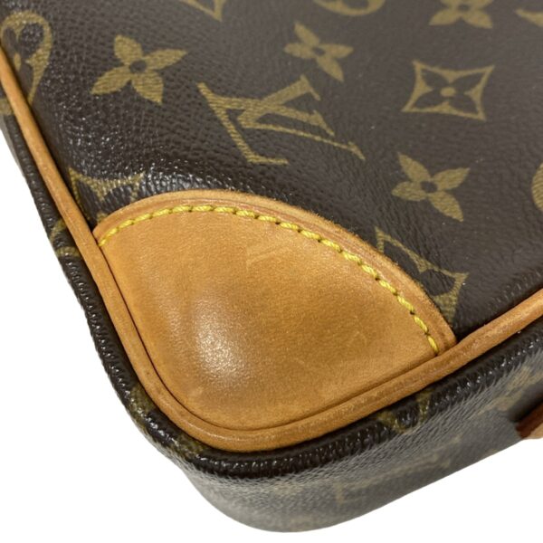 37982554 8 Louis Vuitton Trocadero 27 Shoulder Bag