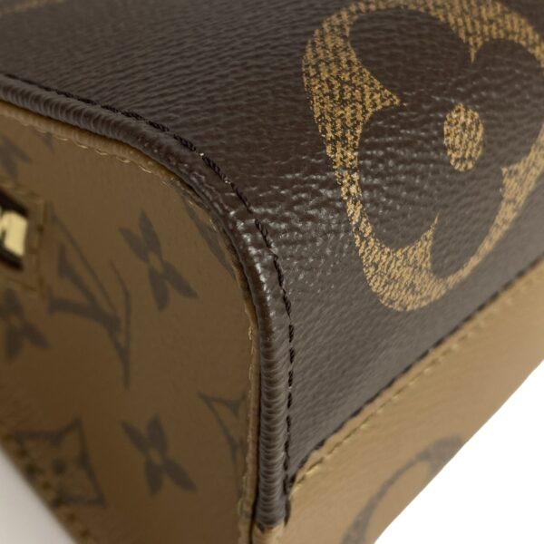 37983078 6 Louis Vuitton On the Go EW Handbag Monogram Reverse Canvas