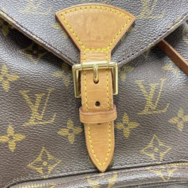 37984311 18 Louis Vuitton Monsouris MM Rucksack Monogram Canvas