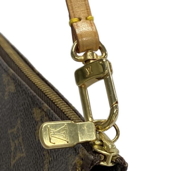 38010695 16 Louis Vuitton Pochette Accessoire Handbag