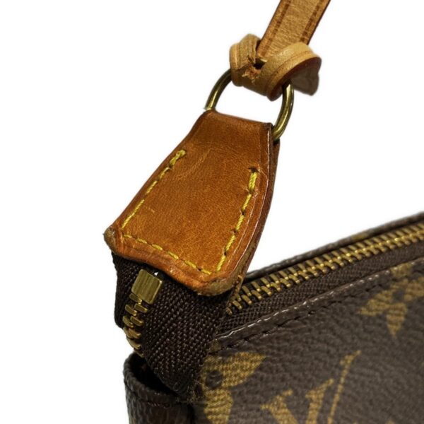 38010695 19 Louis Vuitton Pochette Accessoire Handbag