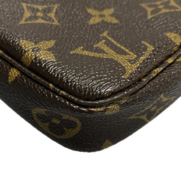 38010695 9 Louis Vuitton Pochette Accessoire Handbag