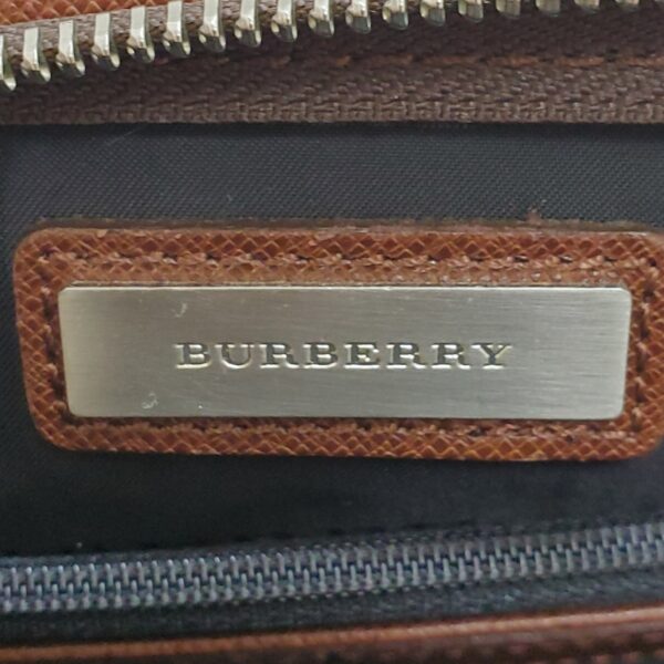 38013053 7 Burberry Clutch Bag Leather Brown