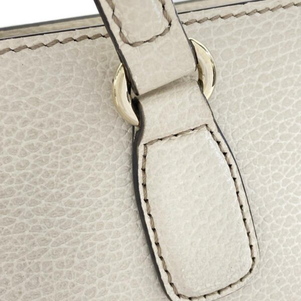 38029268 16 Gucci Soho Handbag Leather Ivory