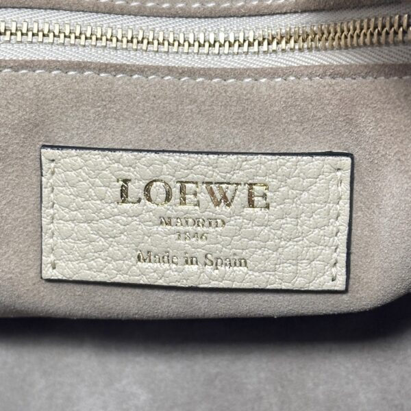 38036832 8 Loewe Paseo Handbag Leather Beige