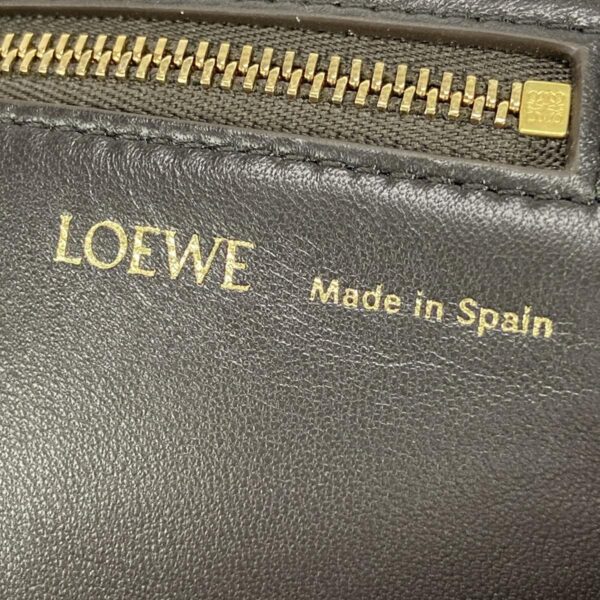 38036945 12 Loewe Squeeze Medium Shoulder Bag Leather Blue Brown