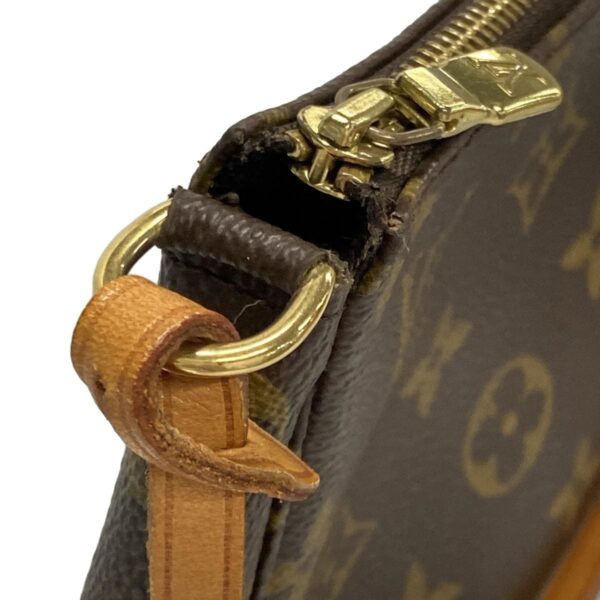 38038767 17 Louis Vuitton Pochette Accessoire Handbag