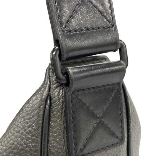 38038805 15 Louis Vuitton Alpha Hobo Shoulder Bag Leather Silver Black