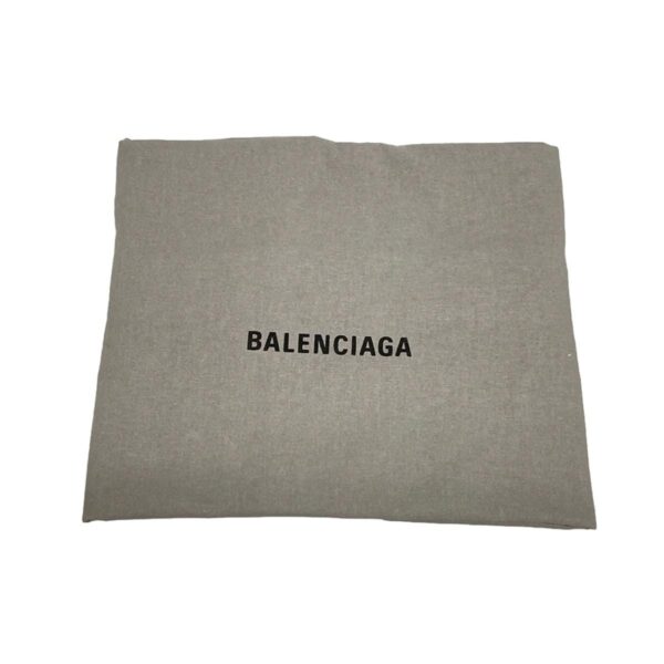 38039840 11 Balenciaga Shoulder Bag Leather Beige