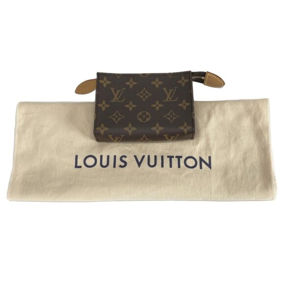 38039897 11 Louis Vuitton Toiletry Pouch On Chain Shoulder Bag