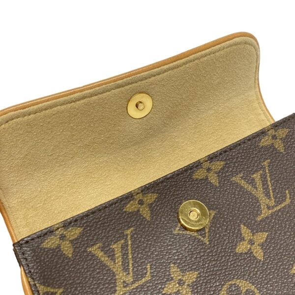 38043225 16 Louis Vuitton Pochette Florentine Waist Pouch