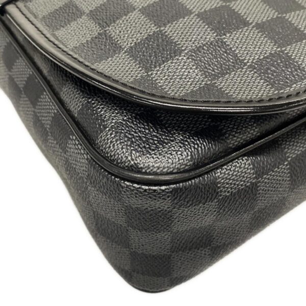 38060888 7 Louis Vuitton Daniel MM Shoulder Bag