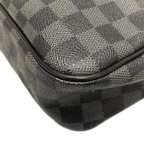 38060888 9 Louis Vuitton Daniel MM Shoulder Bag