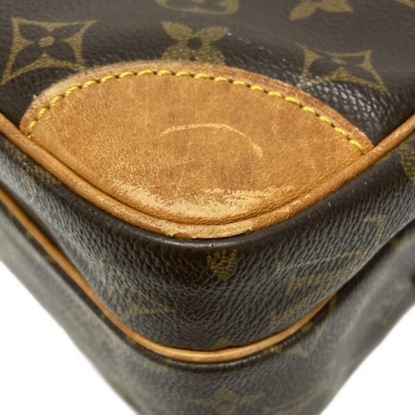 38069780 7 Louis Vuitton Nile Shoulder Bag Monogram Canvas