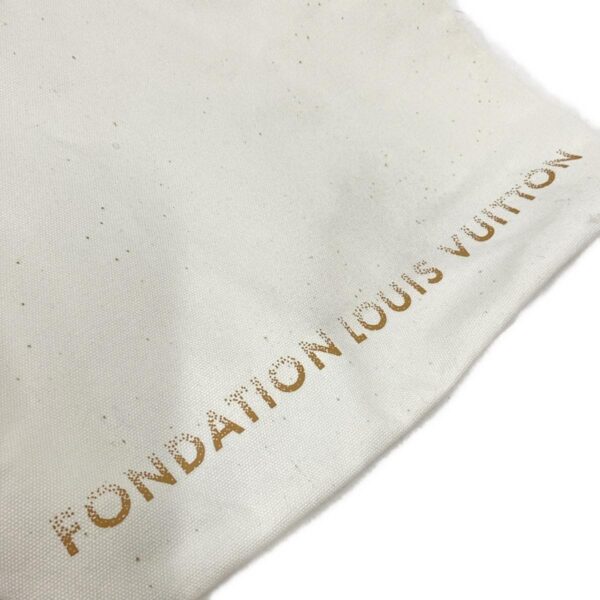 38070039 11 Louis Vuitton Tote Bag Fondation Museum Ivory Light Brown