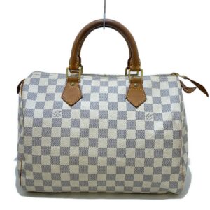 38152924 1 Gucci Neo GG Supreme Messenger Bag Beige Ebony