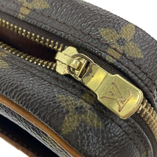 38152976 17 Louis Vuitton Danube Shoulder Bag