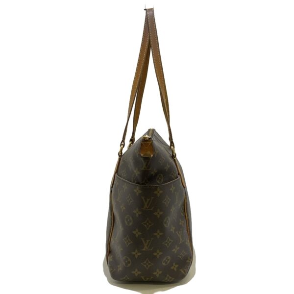 38451010 2 Louis Vuitton Totally MM Shoulder Bag Monogram Canvas