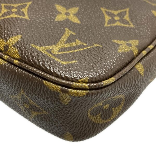 38451796 9 Louis Vuitton Pochette Accessoire Handbag