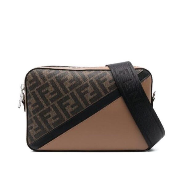 510 Fendi Camera Shoulder Bag Brown