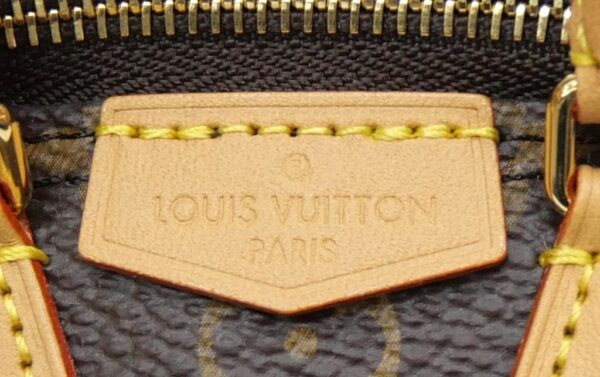 57268 10 Louis Vuitton Trio Mini Icon Shoulder Bag Monogram