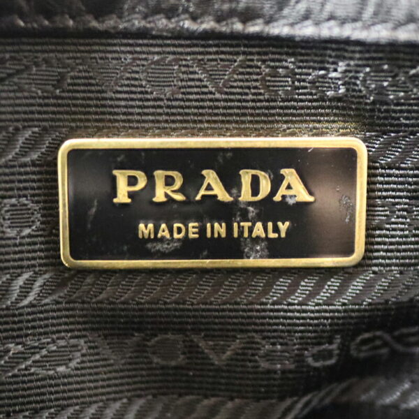 670 15 Prada Tote Bag