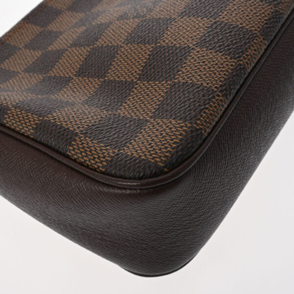 800000117790000 5 Louis Vuitton Truth Makeup Damier Accessory Pouch Brown