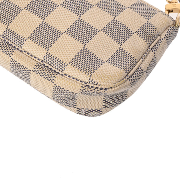 800000125157000 8 Louis Vuitton Mini Pochette Accessory Damier Azur Pouch White