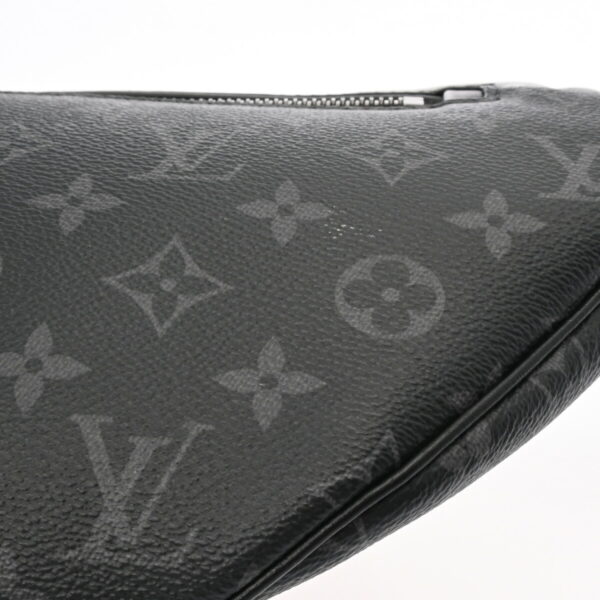 800000125251000 9 Louis Vuitton Discovery Bum Bag Monogram Eclipse Body Bag Black