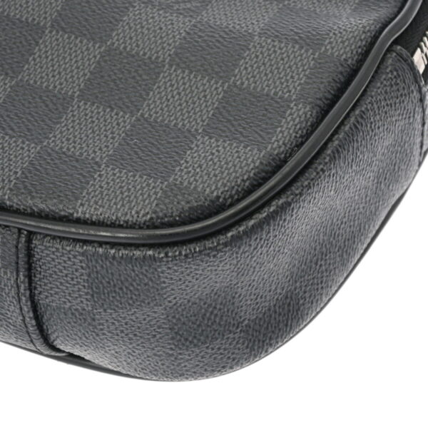 800000125345000 7 Louis Vuitton Umbrella Damier Graphite Body Bag Black