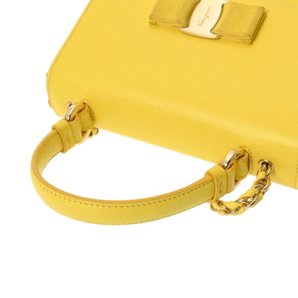 800000127329000 4 Ferragamo Vara 2WAY Leather Handbag Yellow