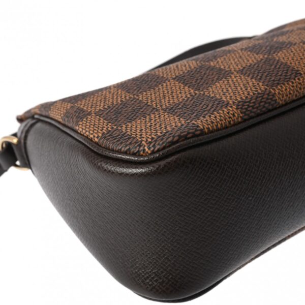 800000127621000 5 Louis Vuitton Truth Makeup Damier Pouch Brown