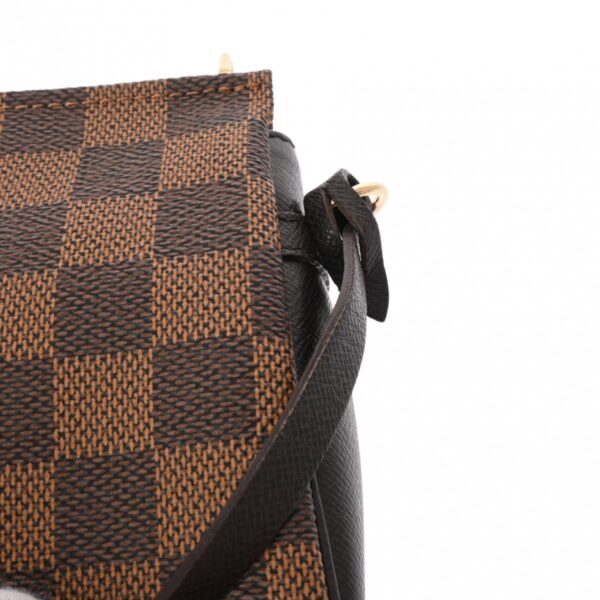 800000127621000 9 Louis Vuitton Truth Makeup Damier Pouch Brown