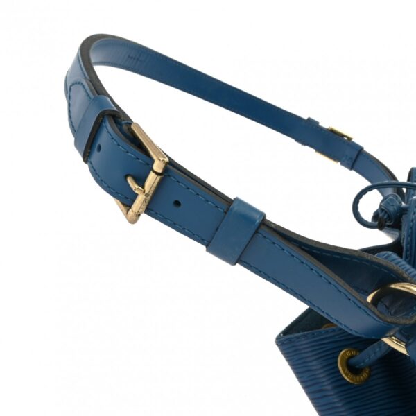 800000128401000 4 Louis Vuitton Petit Noe Epi Leather Shoulder Bag Blue