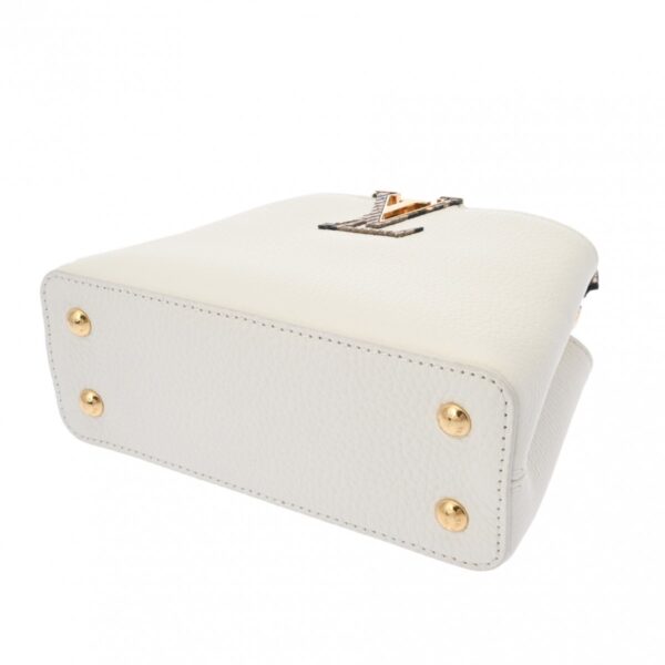 802000157958000 5 Louis Vuitton Capucines MINI Taurillon White