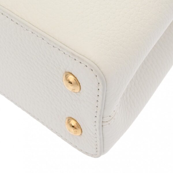 802000157958000 7 Louis Vuitton Capucines MINI Taurillon White