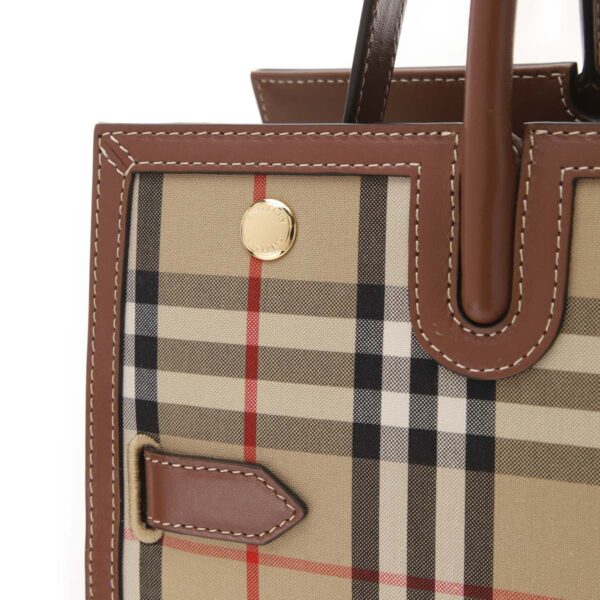 8024685 beige11 Burberry Title Medium Tote Bag Beige