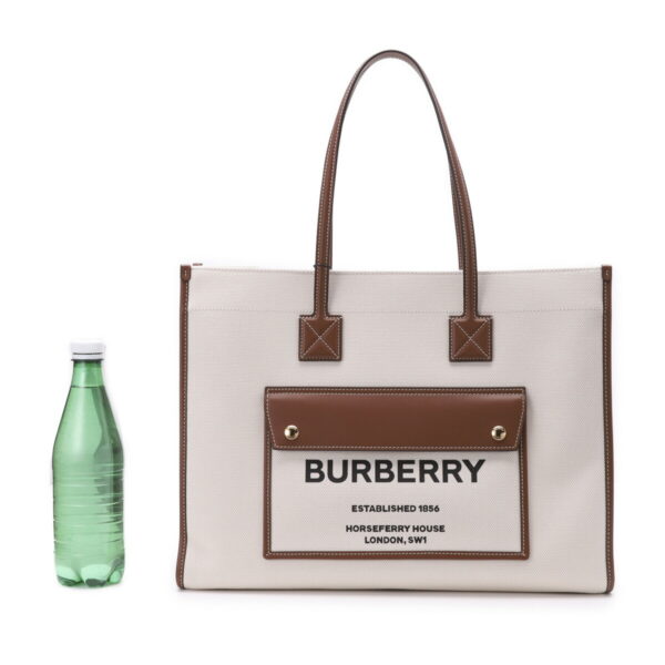 8044129 natural03 Burberry Tote Bag Leather Beige