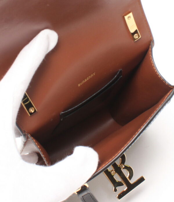 a149469001 3 Burberry Pochette Robin