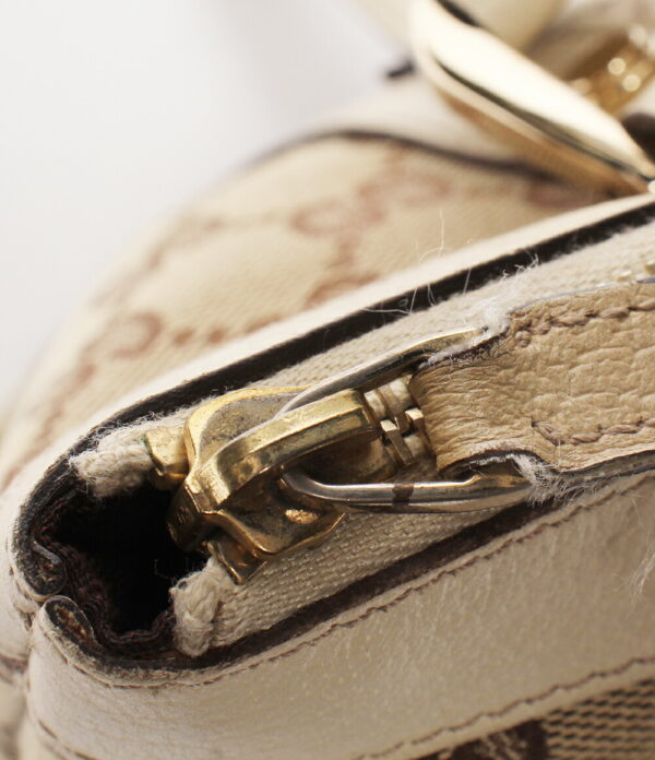 a154913001 5 Gucci GG Handbag