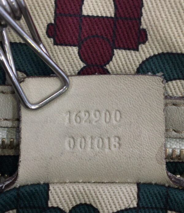 a156626001 5 Gucci Shima Shoulder Tote Bag