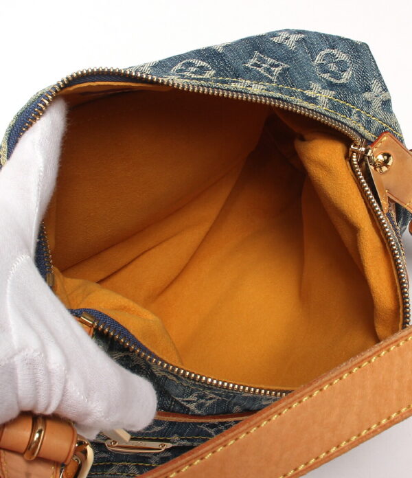 a157316003 3 Louis Vuitton Baggy PM Shoulder Bag Monogram Denim