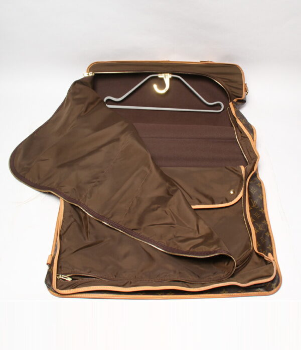 a158513002 3 Louis Vuitton 2WAY Garment Bag Monogram